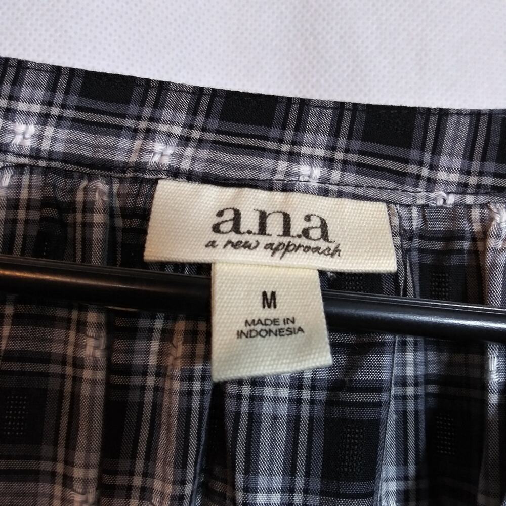 a.n.a A New Approach Plaid Black and White Long Sleeve Top Size M - Picture 5 of 8